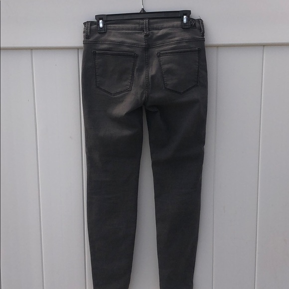 Gray Jeans with holes in knee - Picture 2 of 2